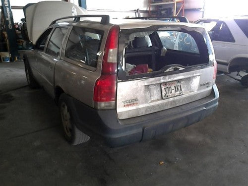 2001-2004 Volvo V70 Oem Dash Panel Speedometer Trim Bezel Surround Panel
