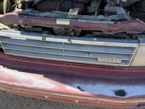 1987-1988 Nissan Maxima Front Grille Assembly Oem 4Dr Sedan 6231238E00
