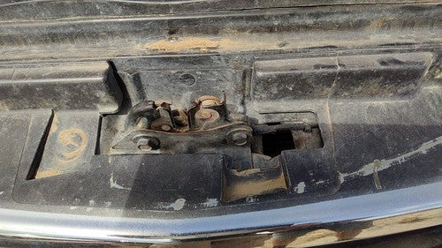 1998-2005 S10 Blazer Hood Latch Assembly With Bracket Oem