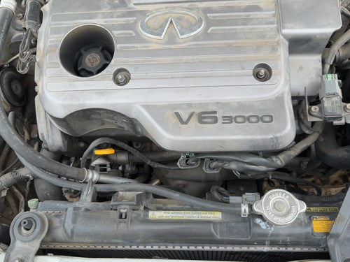 2000-2001 Infiniti I30 Front Valve Cover Oem 3.0L