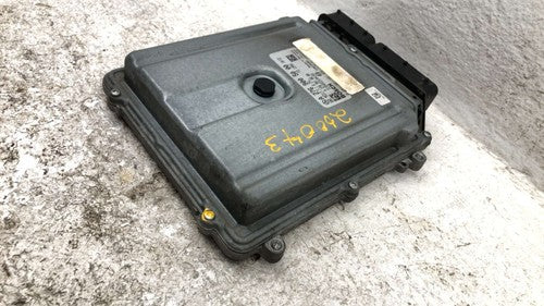 13-15 Mercedes C300 Electronic Control Module Computer Ecm Ecu 3.5L 2769004900