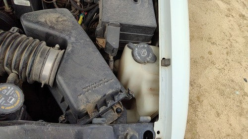 1995-2004 S10 Pickup Windshield Washer Fluid Reservoir With Pump Oem Wiper Tank
