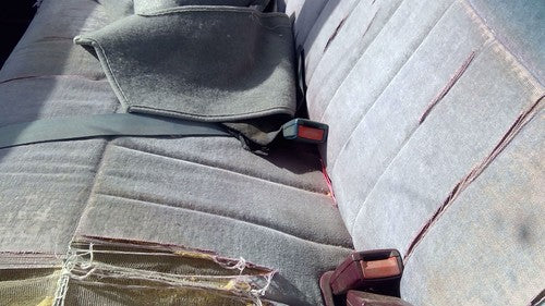 1988-1994 Gmc Sierra 2500 Passenger Right Front Seat Belt Buckle Receiver Oem