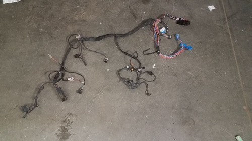 2002 Mercedes Ml500 Driver Left Engine Bay Wiring Harness Oem A1635402410