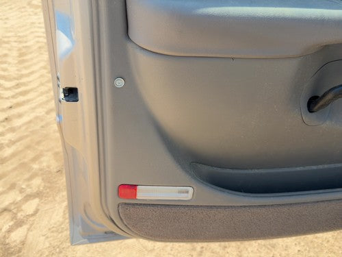 05 Suburban 1500 Driver Left Front Door Trim Panel With Master Switch Gray 92I
