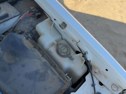 90-97 Town Car Windshield Washer Fluid Reservoir With Pump Oem Wiper Tank