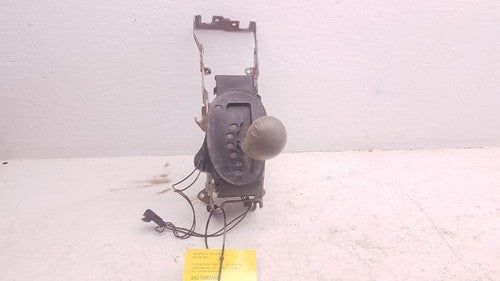 2001-2003 Oldsmobile Aurora Floor Shifter Assembly With Knob Used Automatic Tran