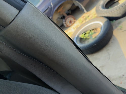 2003-2006 Kia Sorento Driver Left B-Pillar Trim Panel Oem