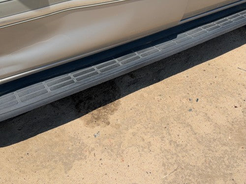 2001-2006 Chevy Suburban 1500 Driver Left Running Board Side Step Oem 4X4