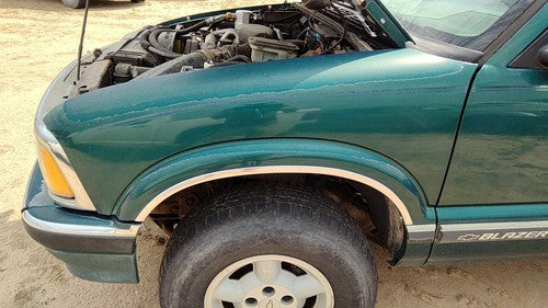 1995-2005 S10 Blazer Driver Left Front Fender Oem Green 12377871