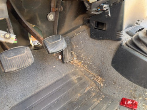 1997-1998 Ford F150 Gas Pedal Assembly OEM Accelerator F75Z9725DA