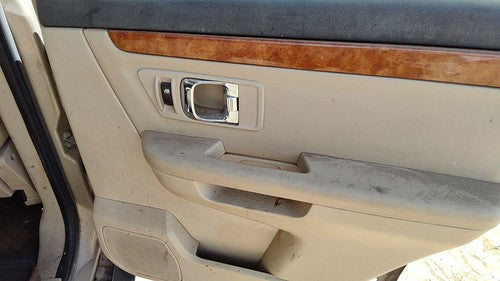 07-08 Grand Vitara Xl-7 Passenger Door Trim Panel With Switches Back Tan