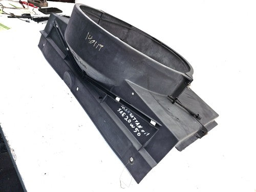 95-00 Gmc Sierra 2500 Chevy Upper And Lower Cooling Fan Shroud Oem 5.7L 15739587