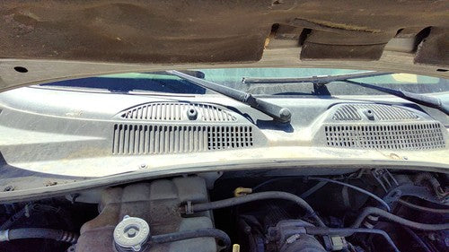 2003-2007 Jeep Liberty Windshield Wiper Cowl Vent Trim Panel Oem Cover