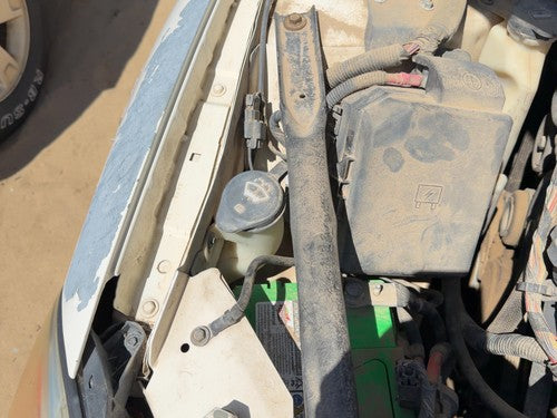 06-07 Monte Carlo Windshield Washer Fluid Reservoir With Pump Oem Wiper Tank