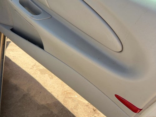 06-07 Monte Carlo Passenger Right Front Door Trim Panel With Switches Gray 832