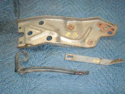 1992 Ford F250 7.3L Alternator Bracket Mount Plate Assembly Brace Powerstroke