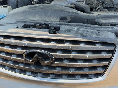 2003-2005 Infinity Fx45 Front Grille Assembly Oem 62310Cg000