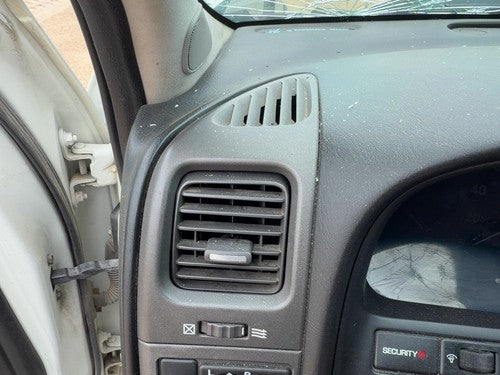 00-02 Infiniti I30 Driver Left Heater AC Vent Dash Side Grille OEM 68761-2Y910