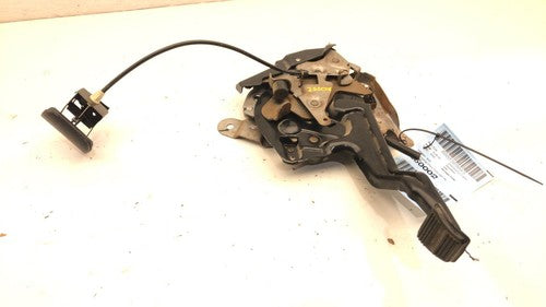 2005 Chevy Suburban Parking Brake Pedal Assembly Oem Complete Emergency Unit