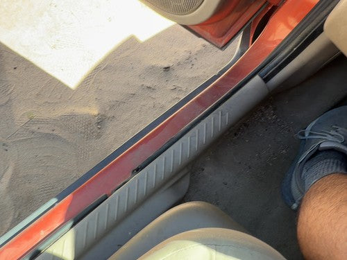 2001-2007 Ford Escape Driver Left Lower Sill Step Moulding Trim Panel Oem Tan Ah