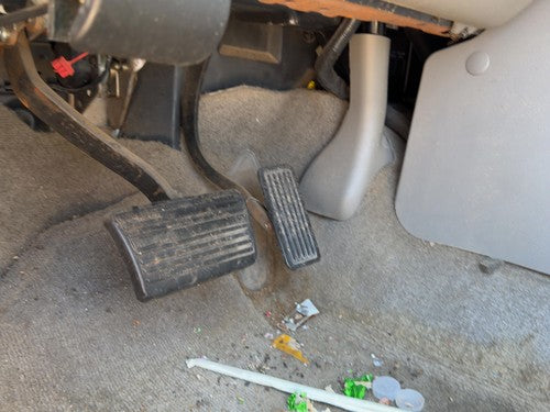 2000-2006 Chevy Suburban 1500 Gas Pedal Assembly Oem Accelerator