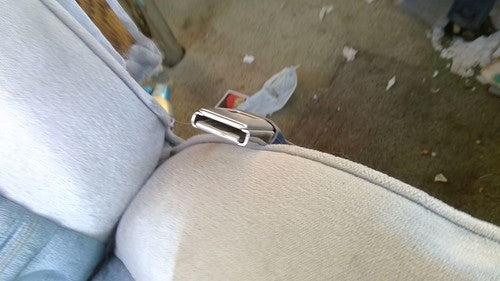 1987-1989 Chevy G20 Van Passenger Right Front Seat Belt Buckle Receiver Oem Blue