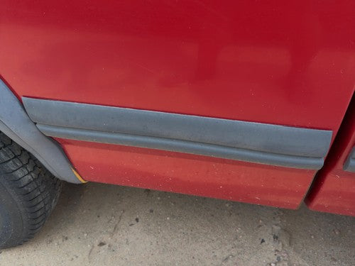1987-1996 Dodge Dakota Passenger Right Rear Moulding On Front Of Box Oem