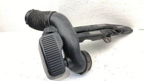 2007 Chevy Silverado 2500 6.0L Air Intake Tube Assembly With Resonator Oem