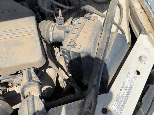 06-07 Monte Carlo Complete Air Intake Cleaner Filter Box Housing With Tube 3.9L
