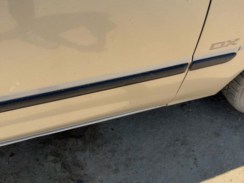 99-03 Mazda Protege Dx Passenger Right Front Moulding From Door Oem Trim Strip