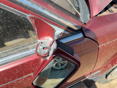 1985-1988 Nissan Maxima Passenger Right Front Moulding From Door Oem