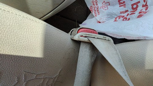 05-07 Town Country Driver Left Front Seat Belt Buckle Receiver Oem Khaki J1