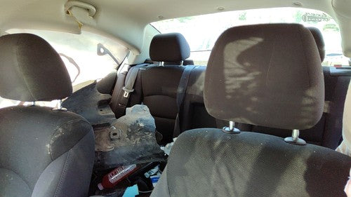 2011-2016 Chevy Cruze Pair Of Headrests Oem Left Right Set Seat 95972782