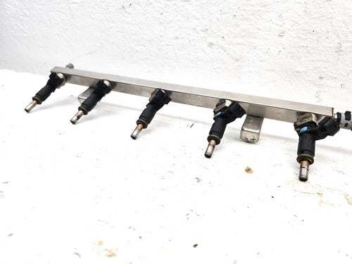 2012-2014 Vw Passat Complete Fuel Rail With Injectors Set Loaded Oem 2.5L