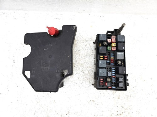 06-07 Buick Lucerne Engine Fuse Box Power Distribution Panel Oem 4.6L 25920479