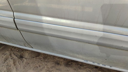 97-05 Venture Passenger Right Front Moulding From Door Oem Trim Strip Silver 17U