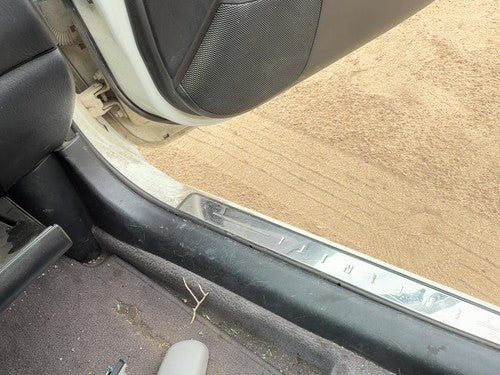 00-01 Infiniti I30 Passenger Right Lower Sill Step Moulding Trim Panel Oem Black