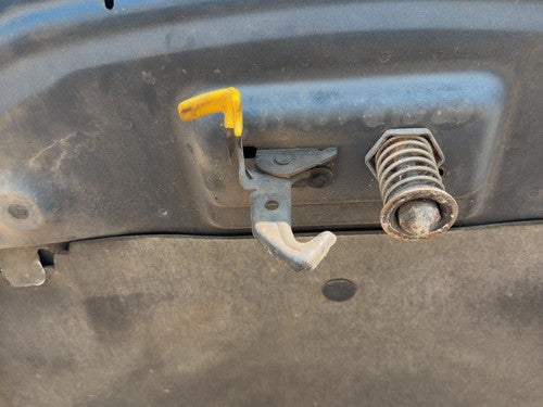 2002-2007 Saturn Vue Hood Release Lever Catch Cable Assembly OEM 15291964