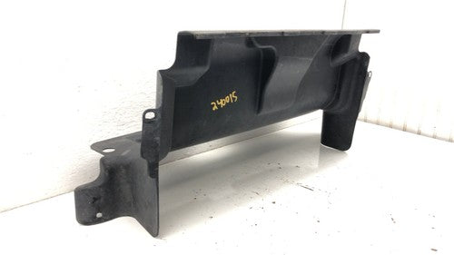 2001 Pontiac Grand Am 3.4L Ram Air Front Center Air Guide 22616634 Baffle Oem