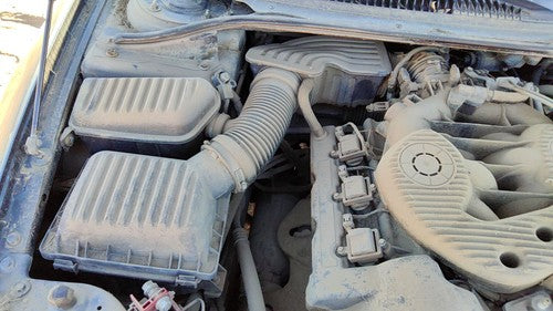 98-04 Intrepid Complete Air Intake Cleaner Filter Box Housing With Tube 2.7L