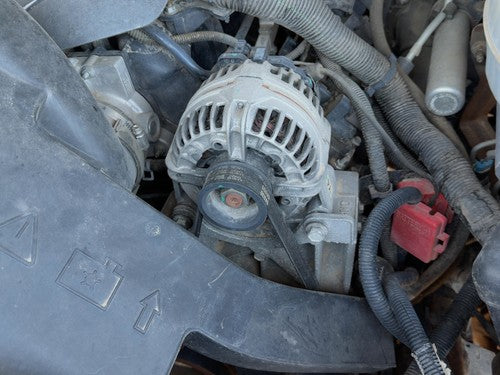 2005-2006 Chevy Suburban 1500 Alternator 5.3L 15128978