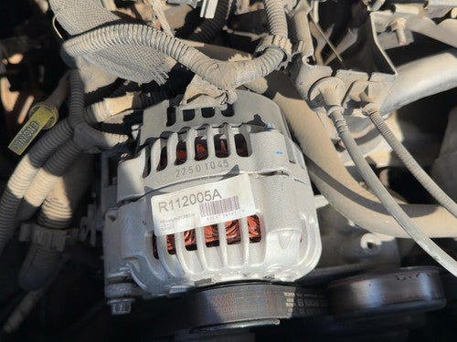 2001-2005 Chevy S10 Blazer Alternator OEM 4.3L 19244795