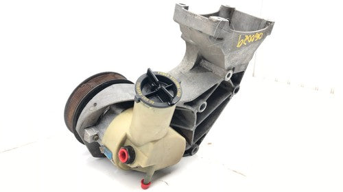 02 Ford F250 Super Duty 7.3L Powerstroke Power Steering Pump With Mount Bracket