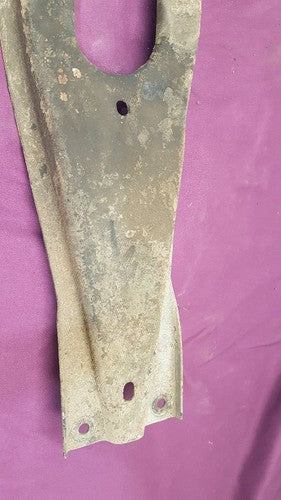 1994 Dakota Crossmember Transmission Mount Bracket Brace 3.9L Automatic Rwd 4X2