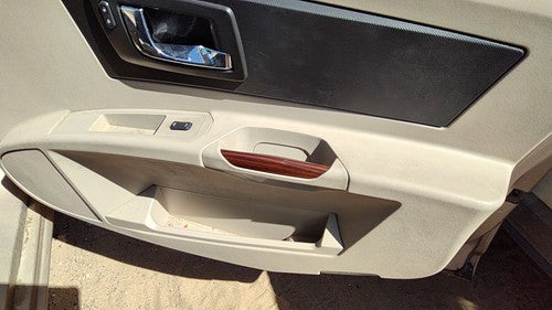 03-05 Cts Passenger Right Front Door Trim Panel With Switches Neutral 702