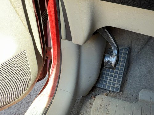 2006-2009 Toyota Prius Driver Left Lower Kick Trim Panel Oem Bisque Fe41