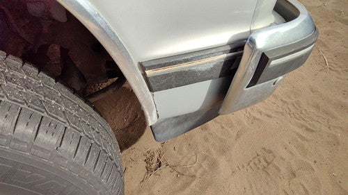1982-1993 Chevy S10 Pickup Passenger Right Moulding From Fender Oem Trim Strip