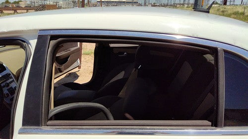2008-2012 Chevy Malibu Driver Left Rear Side Window Door Glass Oem Back 15825441