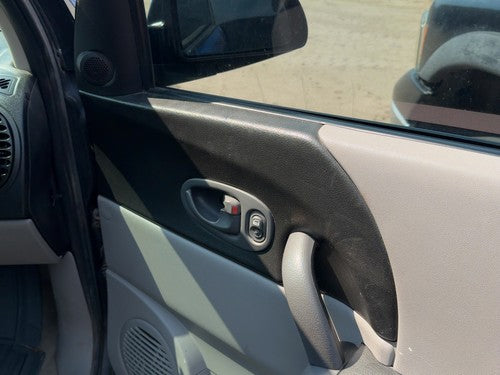 04-05 Vue Redline Passenger Right Front Door Trim Panel With Switches Gray 17D